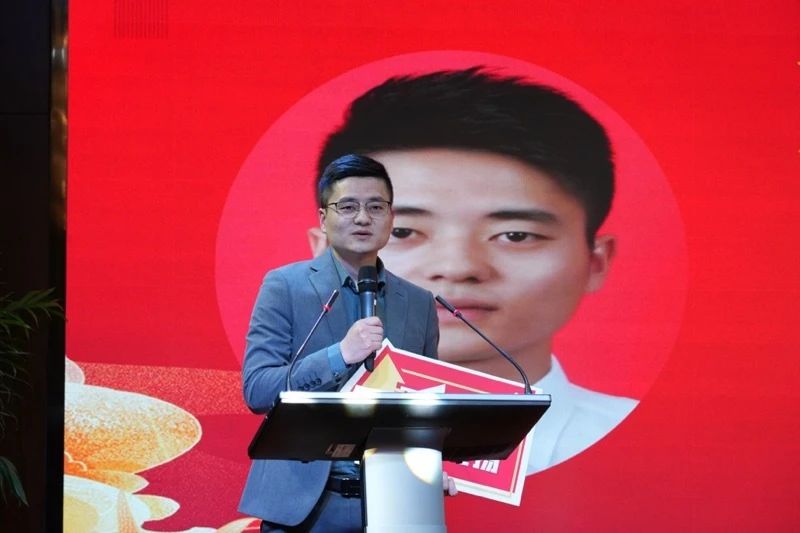 迎新春·话未来%7Cbat365控股集团进行2023年第1期青年沙龙_18f1053d.jpg